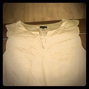 Adorable Talbots sleeveless blouse